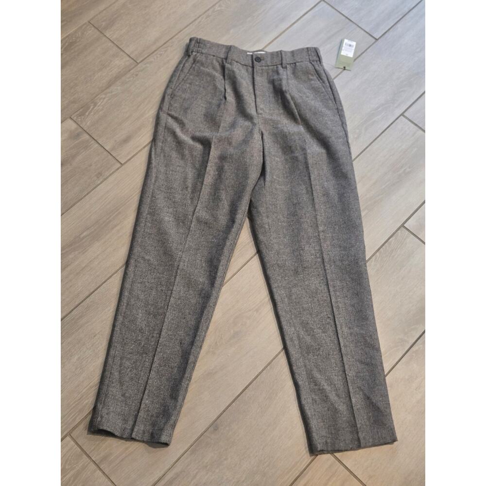 Goodfellow & Co Men's Pull-On Pleated Trousers Size: XS Color: Grey Tweed - Picture 2 of 10